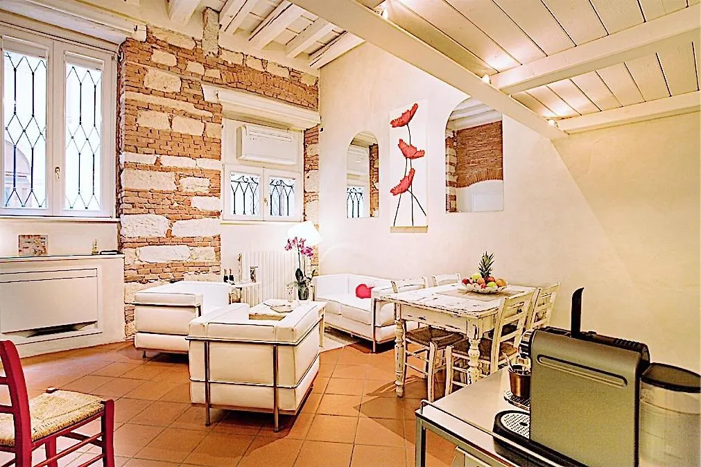 Le Cadreghe Apartments Verona Italy